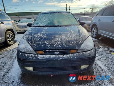 Piąte zdjęcie samochodu w środku: 2002 FORD FOCUS ZX3 VIN:3FAFP31322R191705 - miniatura