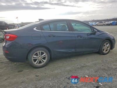 Trzecie zdjęcie samochodu z tyłu: 2016 CHEVROLET CRUZE LT VIN:1G1BE5SM4G7303882 - miniatura