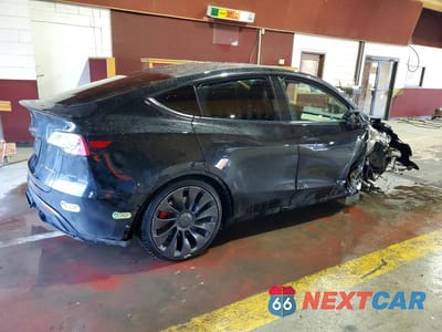 Trzecie zdjęcie samochodu z tyłu: 2023 TESLA MODEL Y VIN:7SAYGDEF5PF699577 - miniatura