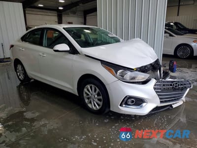 Czwarte zdjęcie samochodu z boku: 2022 HYUNDAI ACCENT SEL VIN:3KPC24A66NE164370 - miniatura