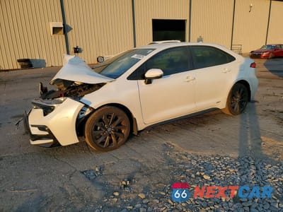 2024 TOYOTA COROLLA HYBRID SE JTDBDMHE2RJ004840 - główne zdjęcie licytacji z USA - miniatura