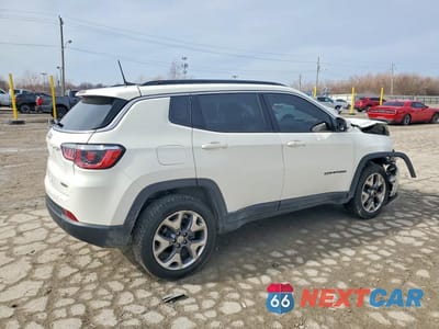 Trzecie zdjęcie samochodu z tyłu: 2019 JEEP COMPASS LATITUDE VIN:3C4NJDBB0KT695952 - miniatura