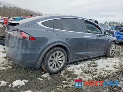 Trzecie zdjęcie samochodu z tyłu: 2017 TESLA MODEL X VIN:5YJXCBE20HF066167 - miniatura