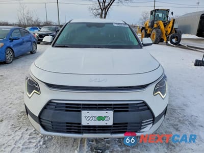 Piąte zdjęcie samochodu w środku: 2025 KIA NIRO LX VIN:KNDCP3LE4S5264815 - miniatura