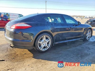 Trzecie zdjęcie samochodu z tyłu: 2011 PORSCHE PANAMERA 2 VIN:WP0AA2A71BL013592 - miniatura