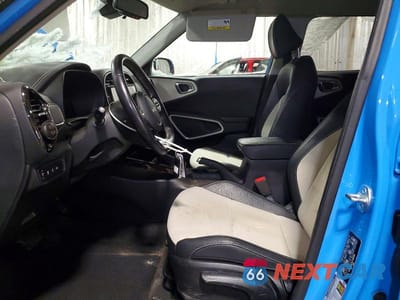 Zdjęcie 7 z 12 samochodu: 2023 KIA SOUL GT-LINE VIN:KNDJ53AU5P7198780 - miniatura