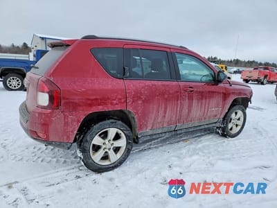 Trzecie zdjęcie samochodu z tyłu: 2016 JEEP COMPASS VIN:1C4NJDBB0GD662589 - miniatura