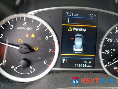 Zdjęcie 9 z 12 samochodu: 2019 NISSAN SENTRA S VIN:3N1AB7AP4KL629076 - miniatura