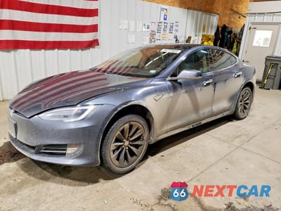 2016 TESLA MODEL S 5YJSA1E27GF144887 - główne zdjęcie licytacji z USA - miniatura