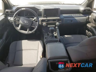 Zdjęcie 8 z 11 samochodu: 2025 TOYOTA TACOMA SR VIN:3TYKD5HN1ST033314 - miniatura