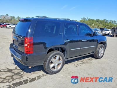 Trzecie zdjęcie samochodu z tyłu: 2013 CHEVROLET TAHOE K1500 LTZ VIN:1GNSKCE08DR379495 - miniatura