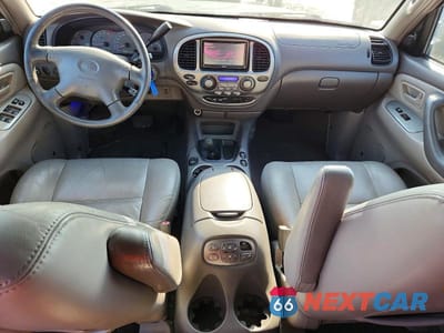 Zdjęcie 8 z 12 samochodu: 2002 TOYOTA SEQUOIA LIMITED VIN:5TDBT48A92S131769 - miniatura