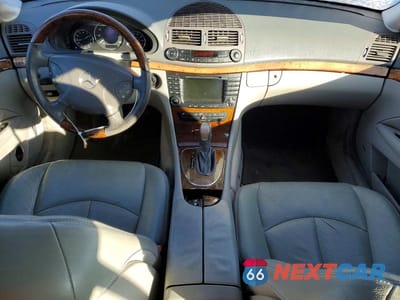 Zdjęcie 8 z 11 samochodu: 2004 MERCEDES-BENZ E 320 VIN:WDBUF65J14A393705 - miniatura