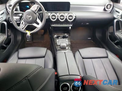 Zdjęcie 8 z 12 samochodu: 2021 MERCEDES-BENZ CLA 250 VIN:W1K5J4GB0MN205298 - miniatura