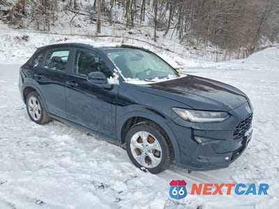 Czwarte zdjęcie samochodu z boku: 2024 HONDA HR-V LX VIN:3CZRZ2H30RM738747 - miniatura