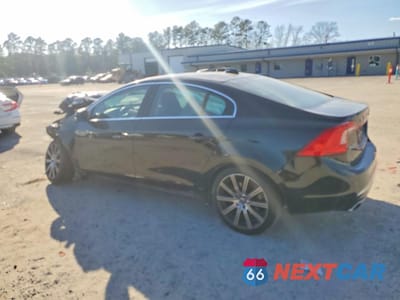 Drugie zdjęcie samochodu z przodu: 2017 VOLVO S60 PREMIER VIN:LYV402HK7HB135493 - miniatura