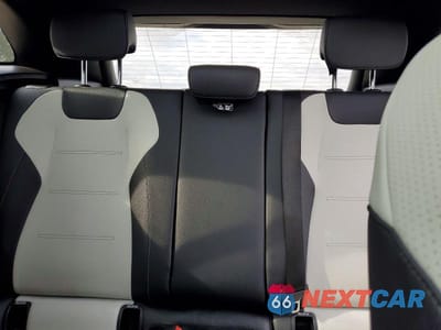 Zdjęcie 10 z 13 samochodu: 2021 MERCEDES-BENZ GLA 250 VIN:W1N4N4GB0MJ214657 - miniatura