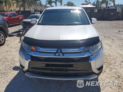 Piąte zdjęcie samochodu w środku: 2016 MITSUBISHI OUTLANDER SE VIN:JA4AZ3A30GZ017241 - miniatura