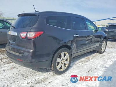 Trzecie zdjęcie samochodu z tyłu: 2017 CHEVROLET TRAVERSE LT VIN:1GNKVGKD0HJ212834 - miniatura