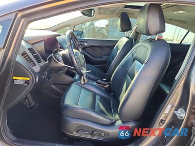 Zdjęcie 7 z 11 samochodu: 2014 KIA FORTE EX VIN:KNAFZ4A8XE5104725 - miniatura