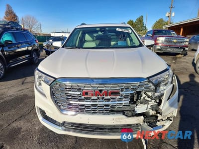 Piąte zdjęcie samochodu w środku: 2023 GMC TERRAIN DENALI VIN:3GKALXEG3PL171403 - miniatura