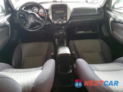 Zdjęcie 8 z 12 samochodu: 2004 TOYOTA RAV4 BASE VIN:JTEHD20V040011810 - miniatura