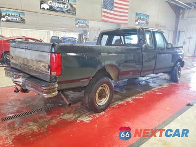 Trzecie zdjęcie samochodu z tyłu: 1993 FORD F-250 VIN:1FTHX26M1PKA94408 - miniatura