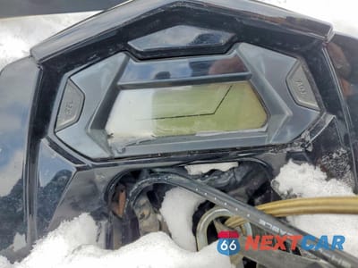 Zdjęcie 8 z 10 samochodu: 2019 CFMOTO CFORCE 400 LX H.O. 2-UP EPS EF VIN:LCELDSZ45K6001289 - miniatura