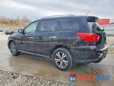 Drugie zdjęcie samochodu z przodu: 2017 NISSAN PATHFINDER S VIN:5N1DR2MM5HC640338 - miniatura