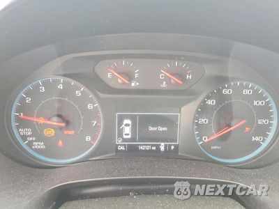 Zdjęcie 9 z 11 samochodu: 2018 CHEVROLET MALIBU LT VIN:1G1ZD5ST0JF251852 - miniatura