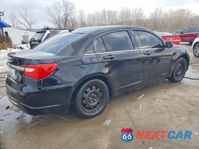 Trzecie zdjęcie samochodu z tyłu: 2012 CHRYSLER 200 LX VIN:1C3CCBAB3CN319016 - miniatura