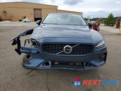 Piąte zdjęcie samochodu w środku: 2024 VOLVO S60 CORE VIN:7JRL12FK7RG298096 - miniatura