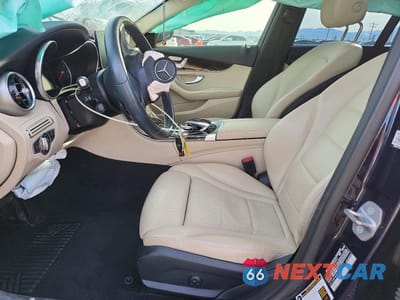 Zdjęcie 7 z 12 samochodu: 2018 MERCEDES-BENZ C 300 4MATIC VIN:WDDWF4KB1JR330117 - miniatura