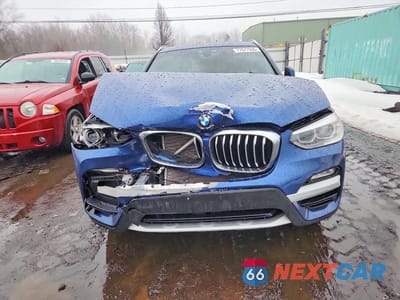 Piąte zdjęcie samochodu w środku: 2018 BMW X3 XDRIVE30I VIN:5UXTR9C53JLD64705 - miniatura