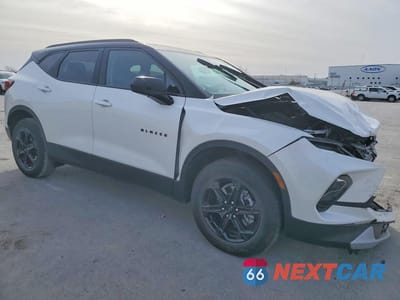 Czwarte zdjęcie samochodu z boku: 2023 CHEVROLET BLAZER 2LT VIN:3GNKBCR47PS176676 - miniatura