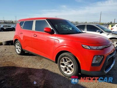 Czwarte zdjęcie samochodu z boku: 2021 KIA SOUL LX VIN:KNDJ23AU9M7141020 - miniatura