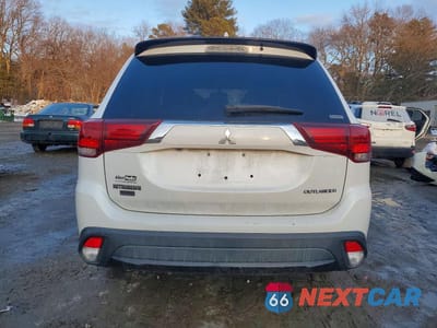 Zdjęcie 6 z 14 samochodu: 2018 MITSUBISHI OUTLANDER SE VIN:JA4AZ3A33JZ035871 - miniatura