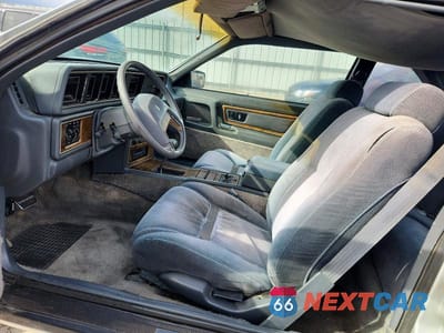 Zdjęcie 7 z 11 samochodu: 1984 LINCOLN MARK VII VIN:1MRBP98F5EY653009 - miniatura