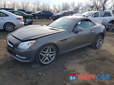 2015 MERCEDES-BENZ SLK 250 WDDPK4HA1FF099811 - główne zdjęcie licytacji z USA - miniatura