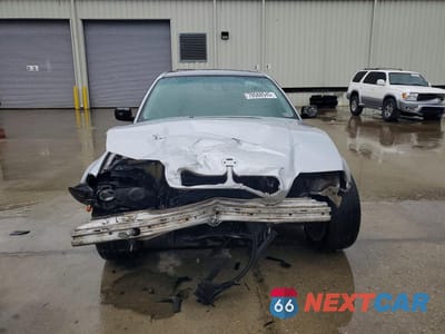 Piąte zdjęcie samochodu w środku: 2001 BMW 325 I VIN:WBAAN37421ND45826 - miniatura