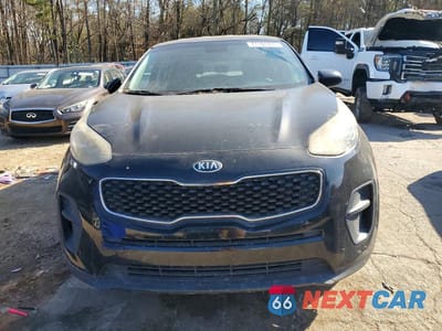 Piąte zdjęcie samochodu w środku: 2017 KIA SPORTAGE LX VIN:KNDPM3AC2H7292928 - miniatura