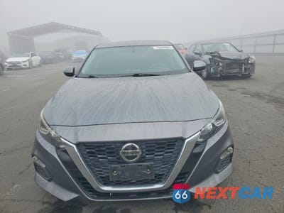 Piąte zdjęcie samochodu w środku: 2019 NISSAN ALTIMA 2.5 S VIN:1N4BL4BV4KC251241 - miniatura