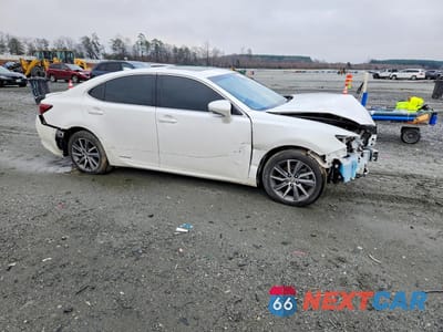 Czwarte zdjęcie samochodu z boku: 2017 LEXUS ES 300H BASE VIN:JTHBW1GG6H2139998 - miniatura