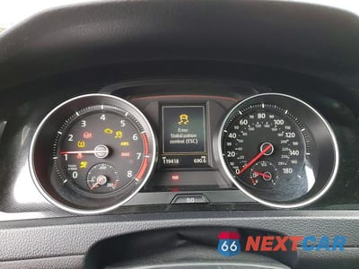 Zdjęcie 9 z 11 samochodu: 2015 VOLKSWAGEN GTI VIN:3VW5T7AU7FM099295 - miniatura