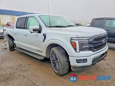 Czwarte zdjęcie samochodu z boku: 2025 FORD F150 LARIAT VIN:1FTFW5LD1SFC57608 - miniatura