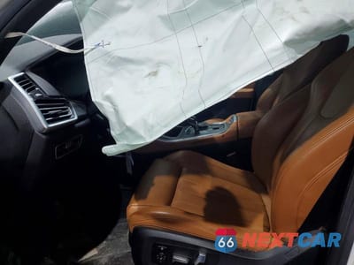 Zdjęcie 7 z 12 samochodu: 2019 BMW X5 XDRIVE40I VIN:5UXCR6C54KLL21830 - miniatura