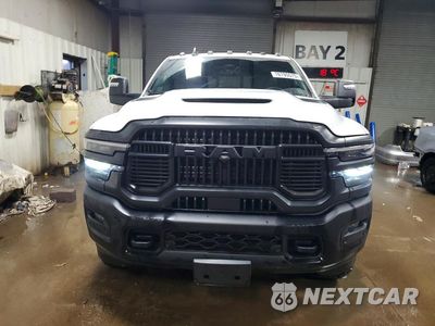 Piąte zdjęcie samochodu w środku: 2025 RAM 2500 POWERWAGON VIN:3C6UR5EJ0SG524146 - miniatura