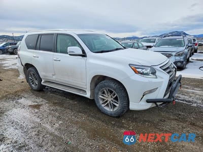Czwarte zdjęcie samochodu z boku: 2017 LEXUS GS 460 BASE VIN:JTJBM7FX0H5171420 - miniatura