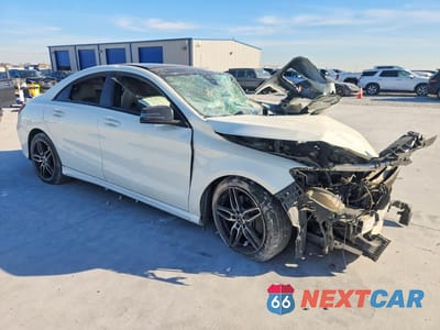 Czwarte zdjęcie samochodu z boku: 2018 MERCEDES-BENZ CLA 250 VIN:WDDSJ4EB2JN562354 - miniatura