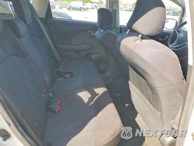 Zdjęcie 10 z 11 samochodu: 2011 HONDA FIT SPORT VIN:JHMGE8H58BS004804 - miniatura